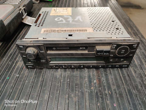 Radio casetofon pentru Volkswagen Golf 4