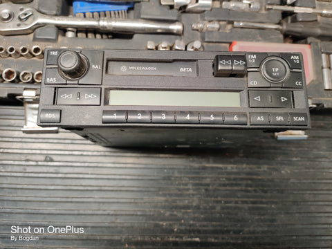 Radio casetofon pentru Volkswagen Golf 4